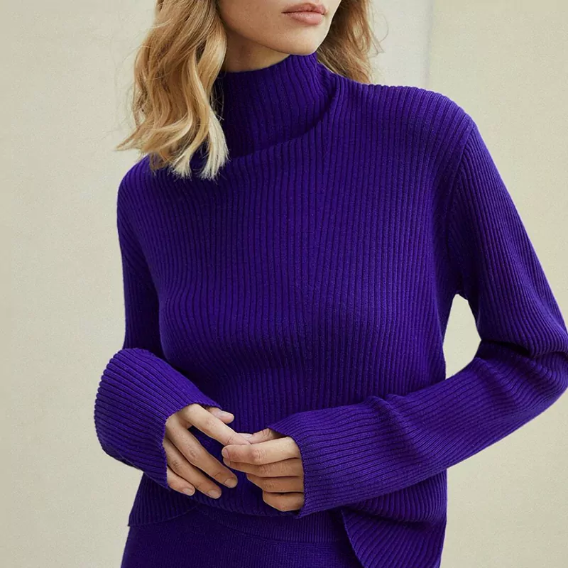 Stylish and Cozy: The Ultimate Guide to High Neck Pullovers
